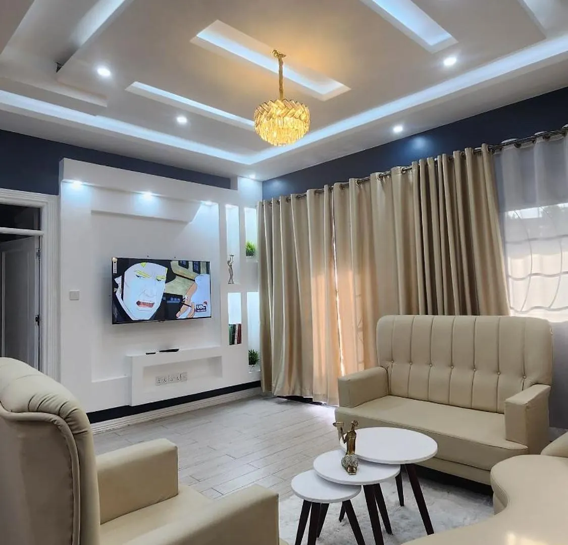 Luxury Home Entebbe 0*,
